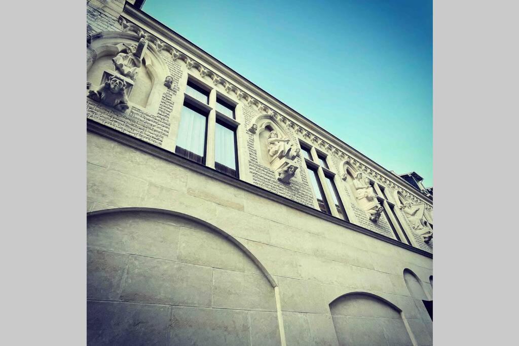 Superbe Loft 100M2 Proche Cathedrale Avec Parking Apartment Reims Exterior photo